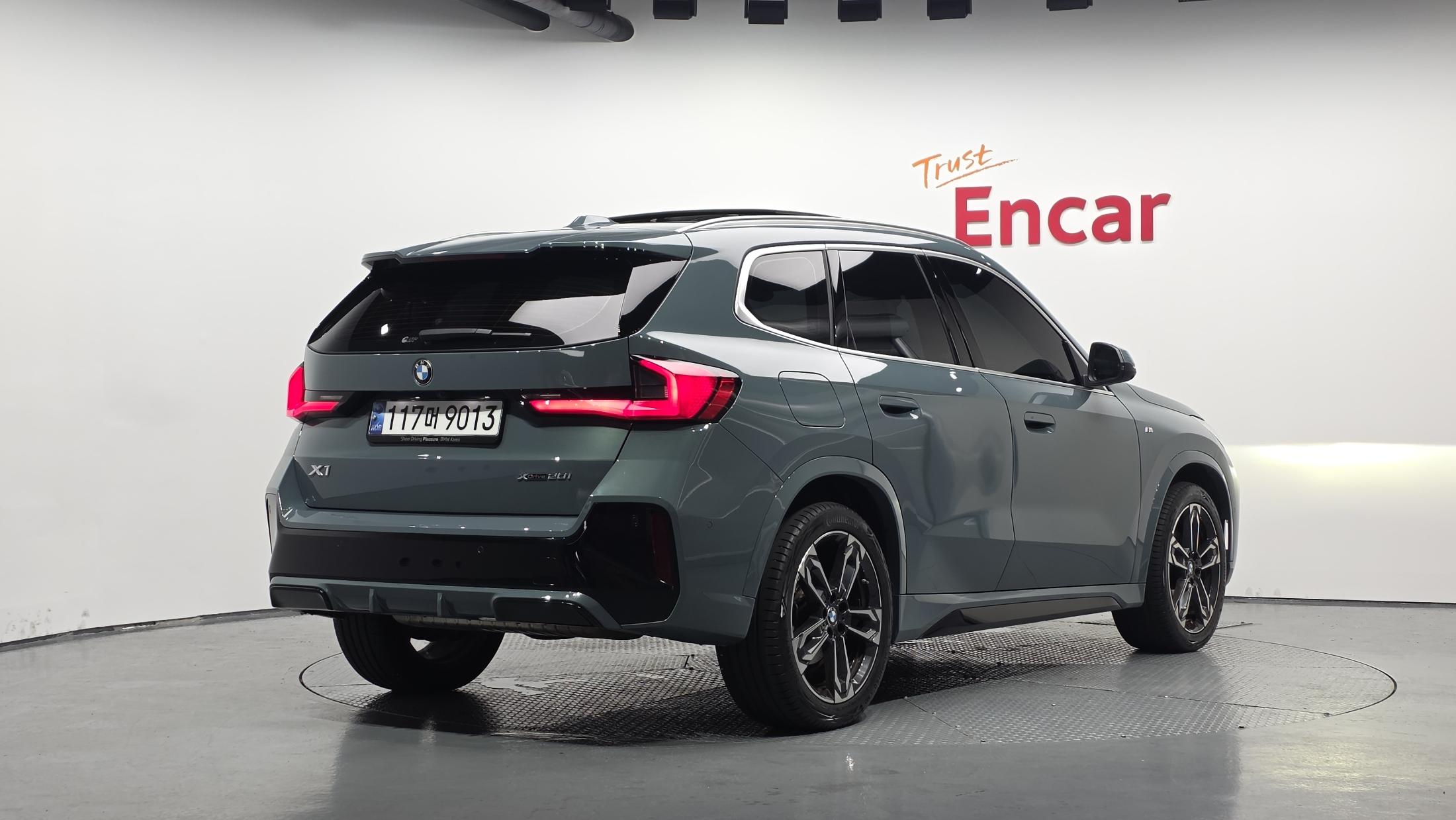 BMW X1 photo 2