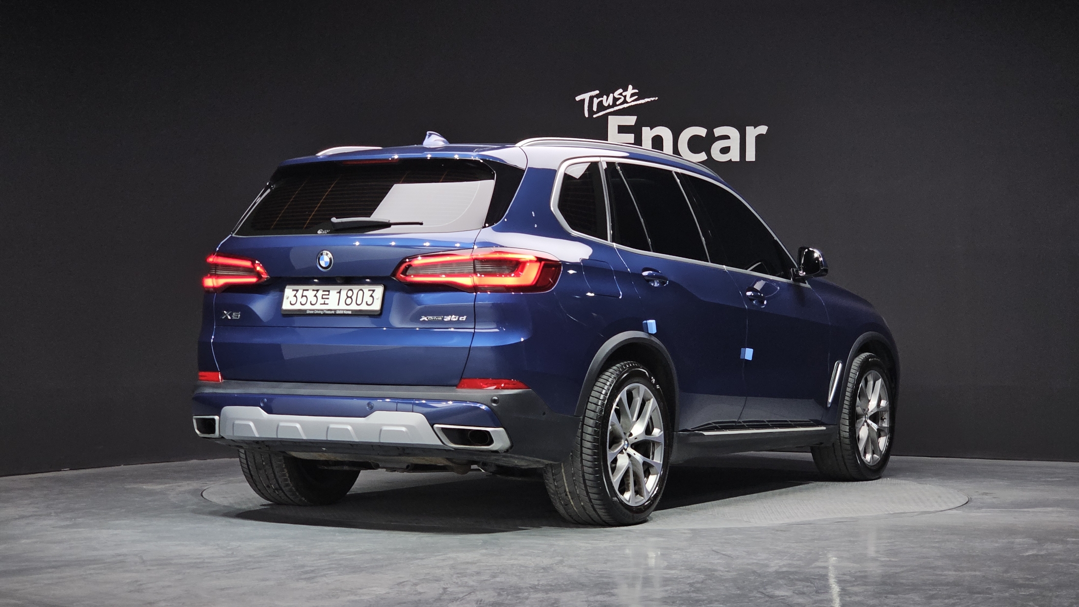 BMW X5 photo 2