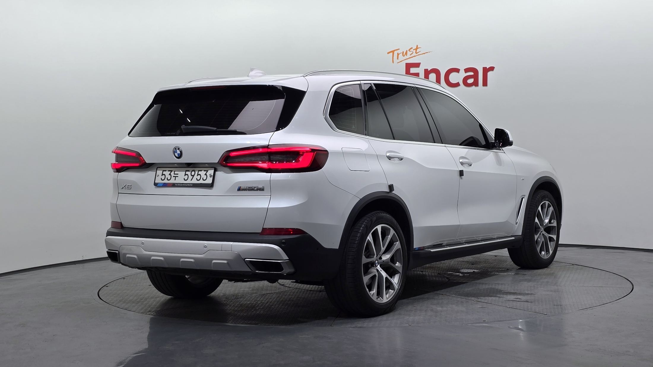 BMW X5 photo 2