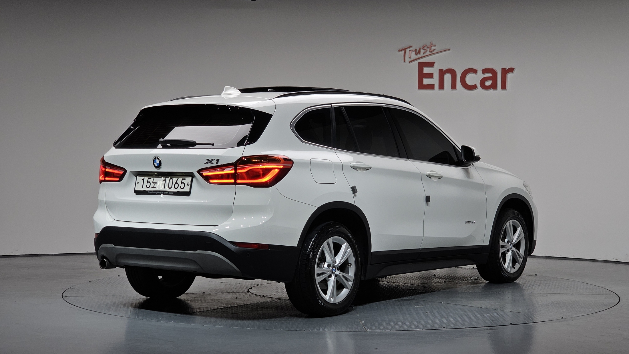 BMW X1 photo 2