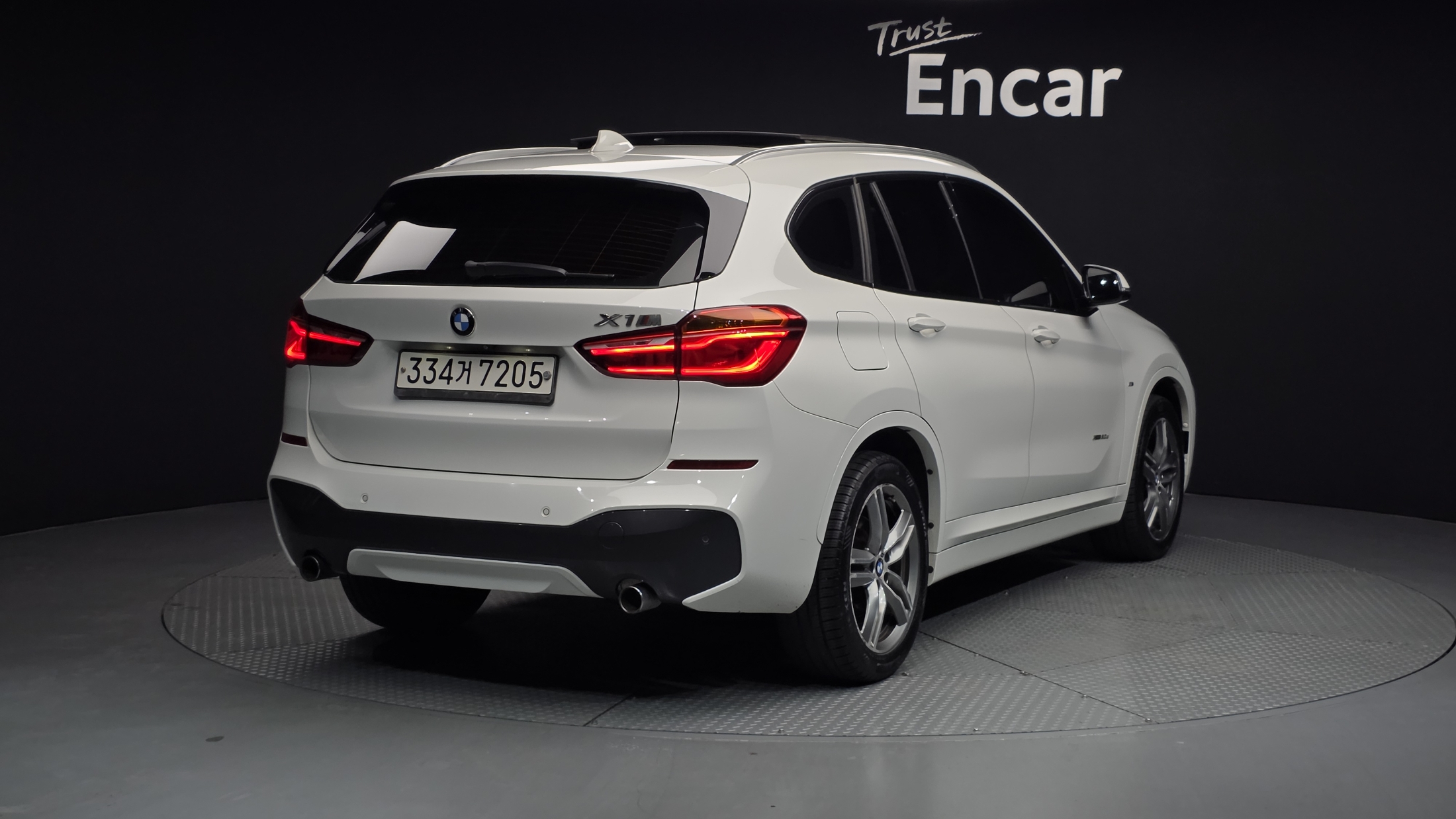BMW X1 photo 2