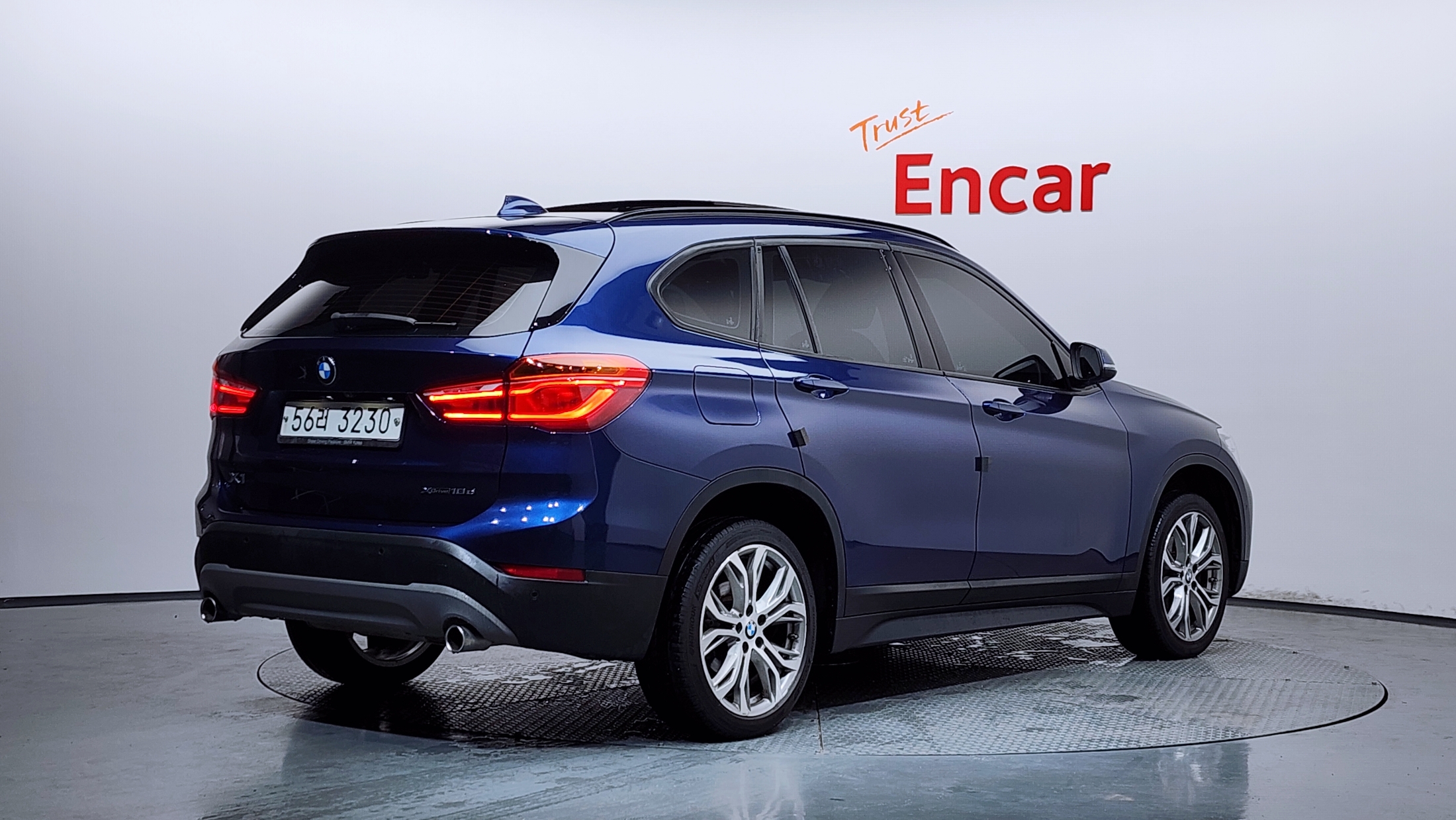 BMW X1 photo 2