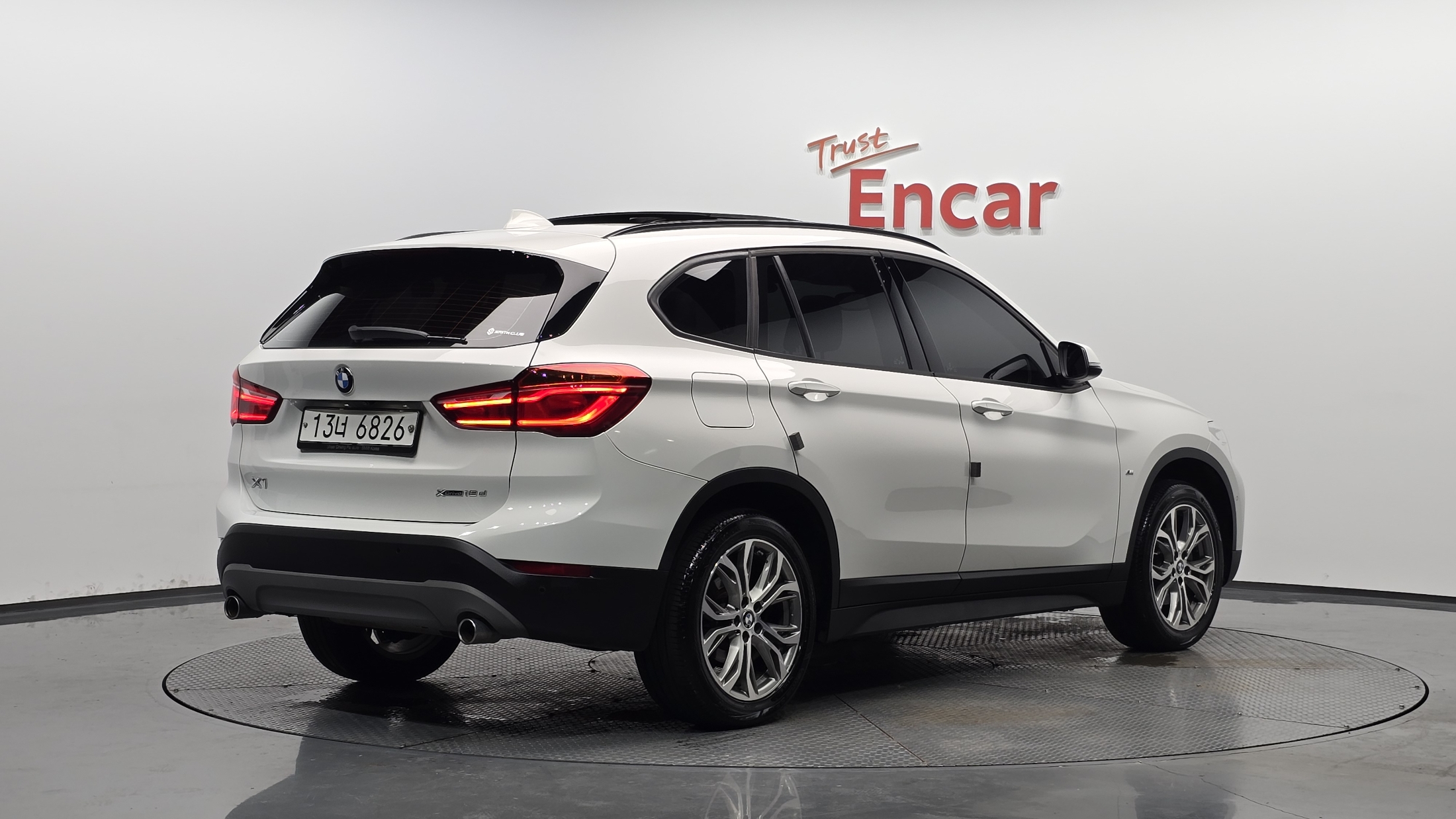 BMW X1 photo 2
