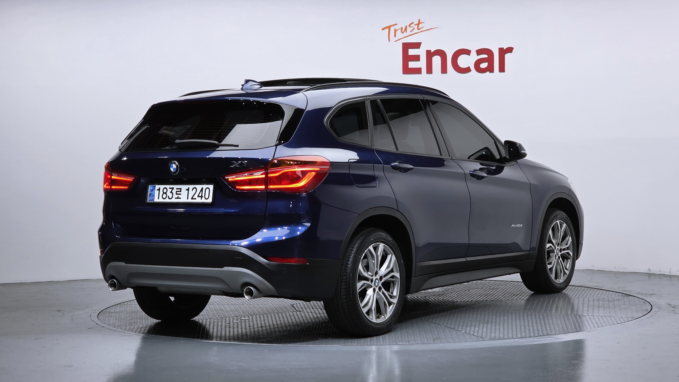 BMW X1 photo 2