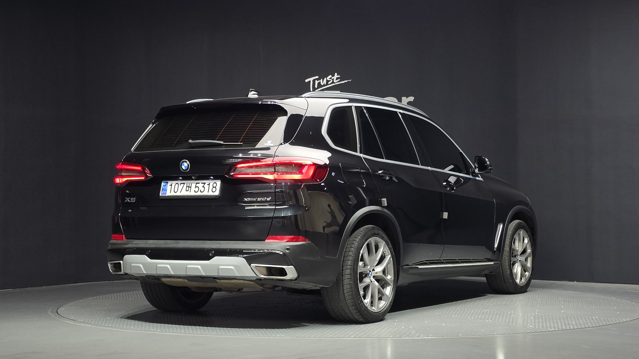 BMW X5 photo 2