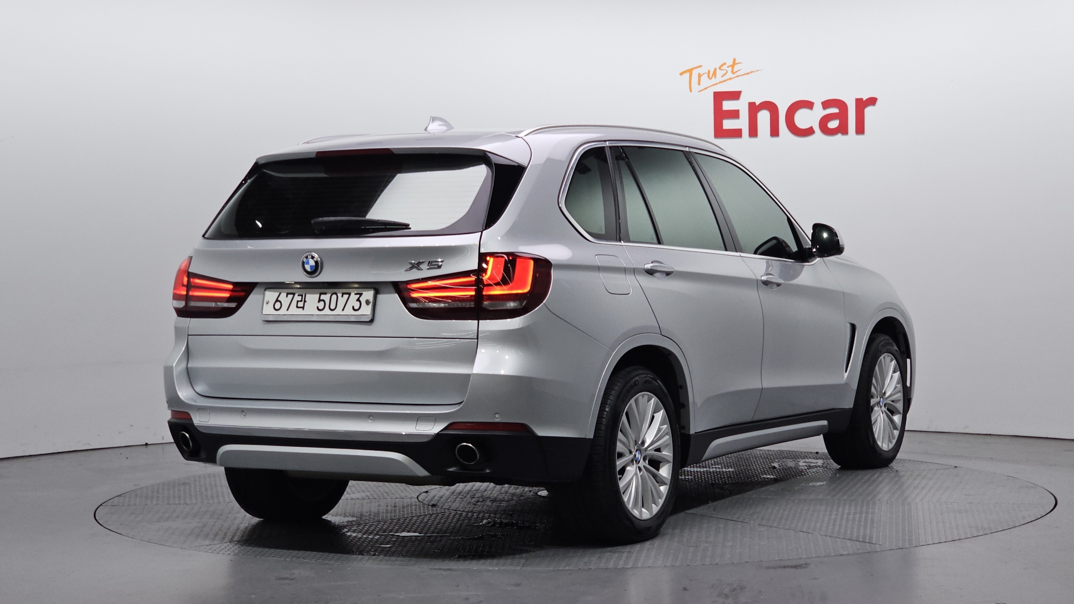 BMW X5 photo 2