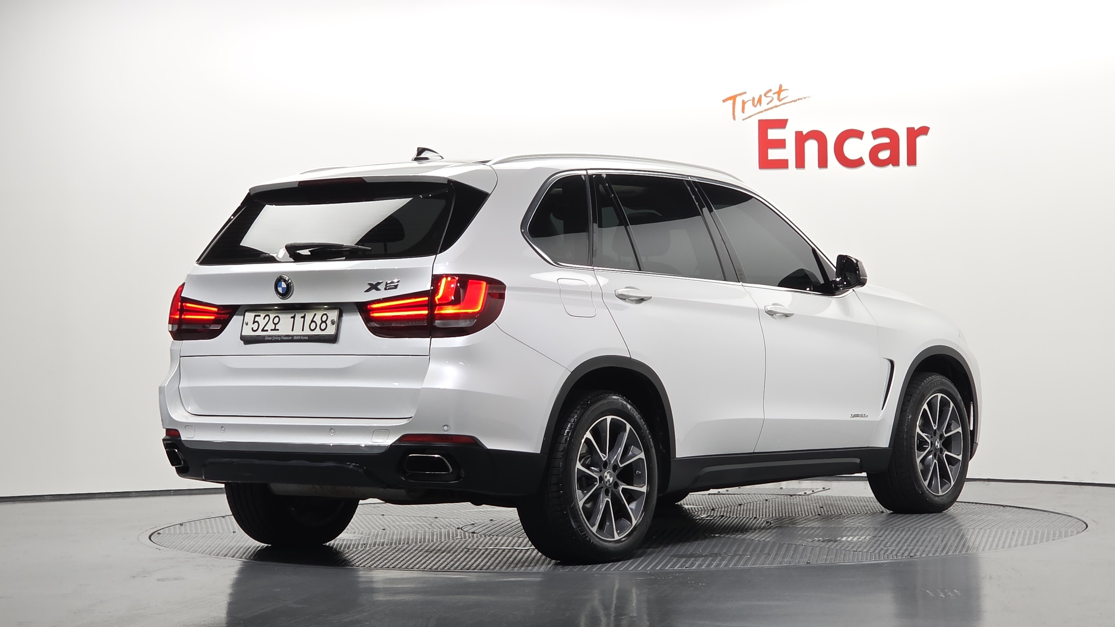BMW X5 photo 2
