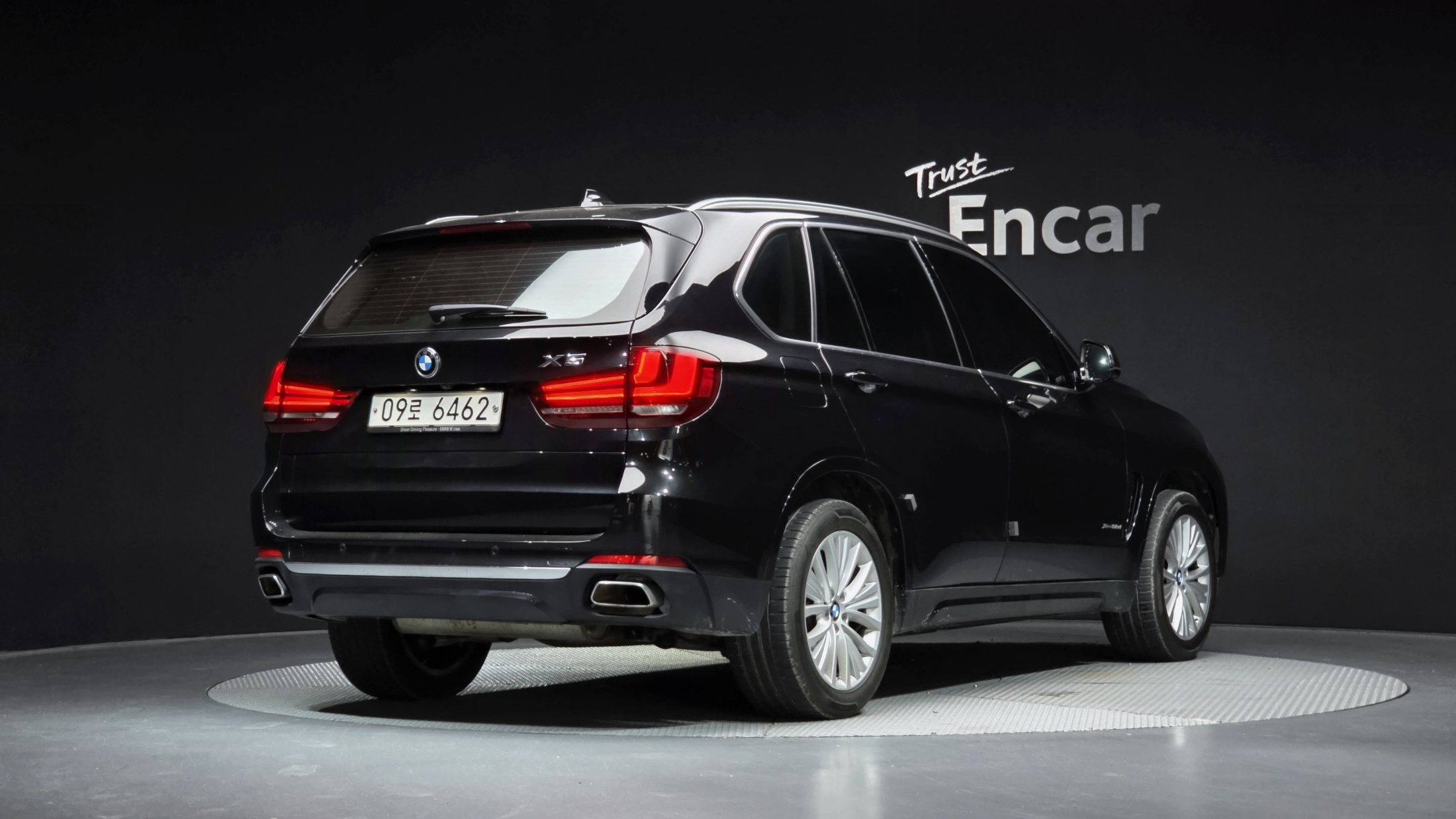 BMW X5 photo 2