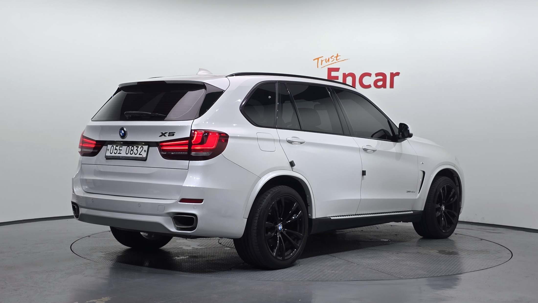 BMW X5 photo 2