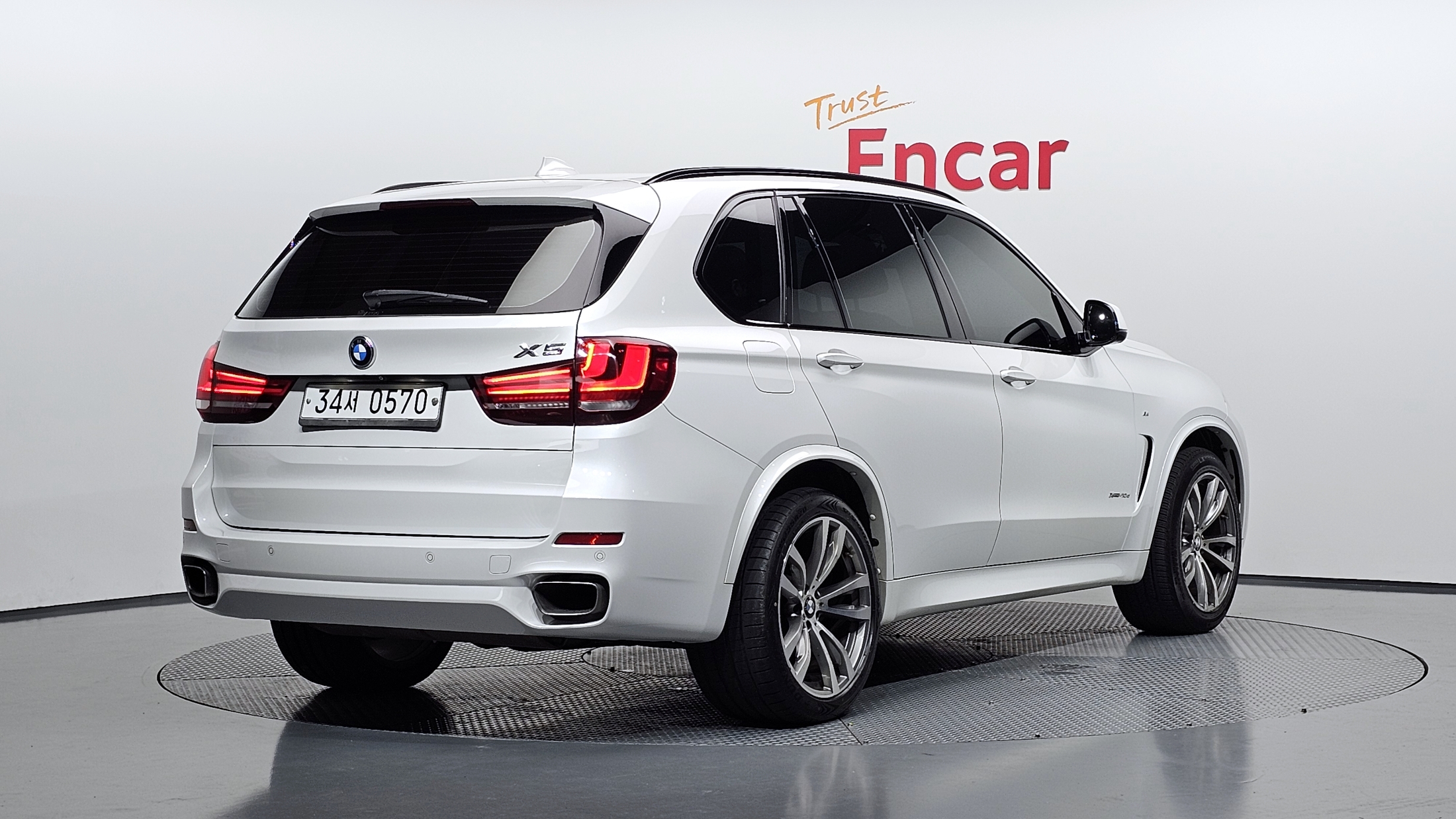 BMW X5 photo 2