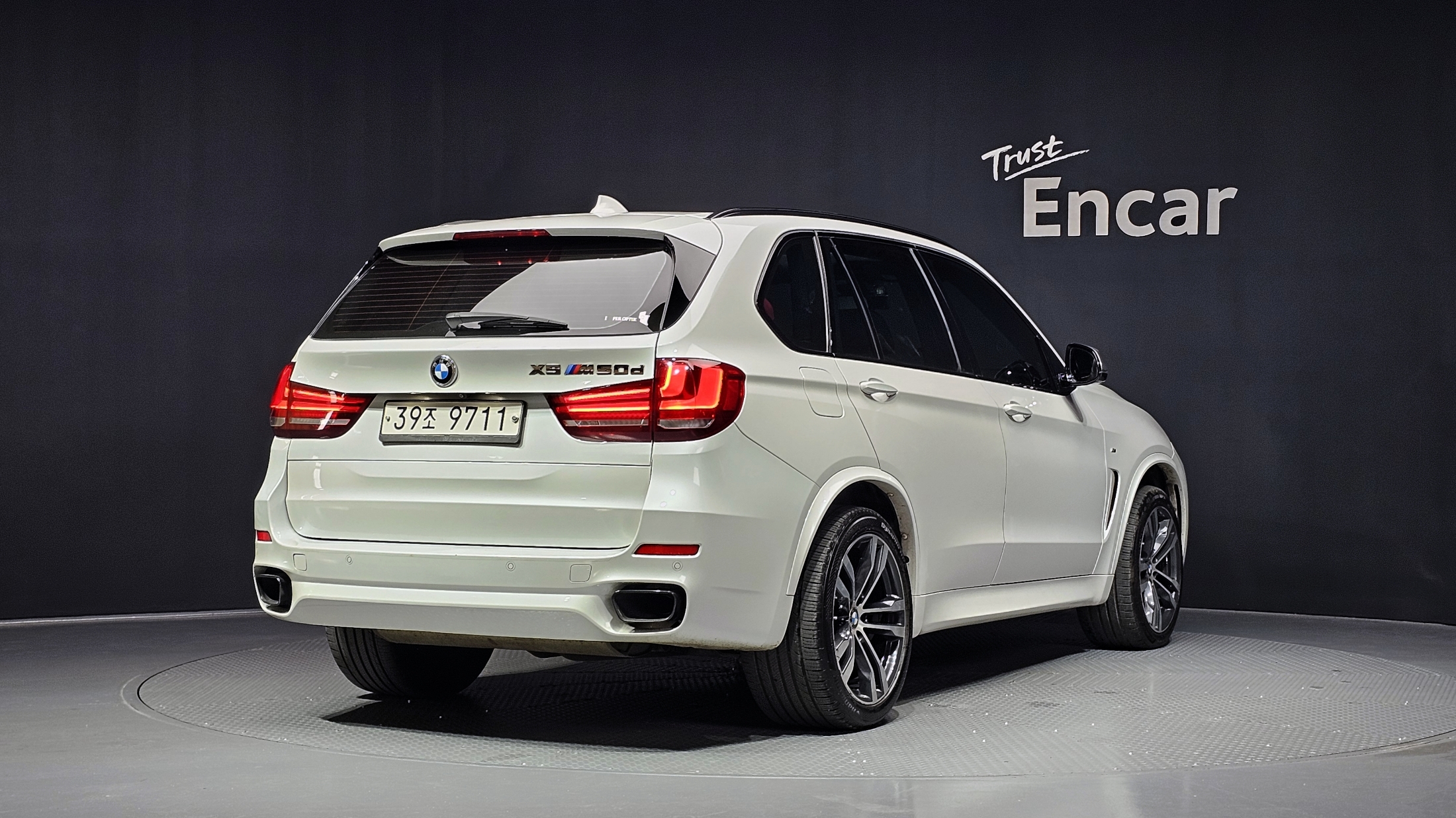 BMW X5 photo 2