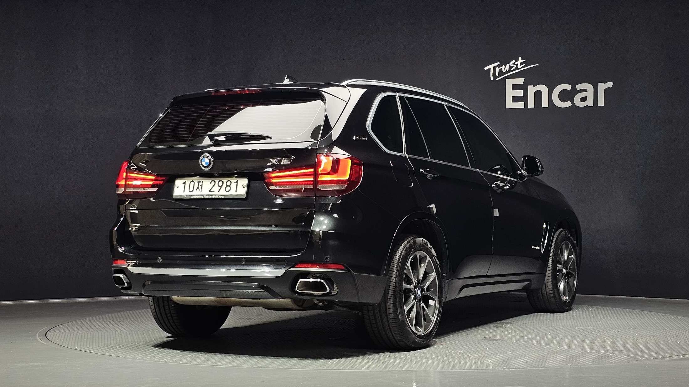 BMW X5 photo 2