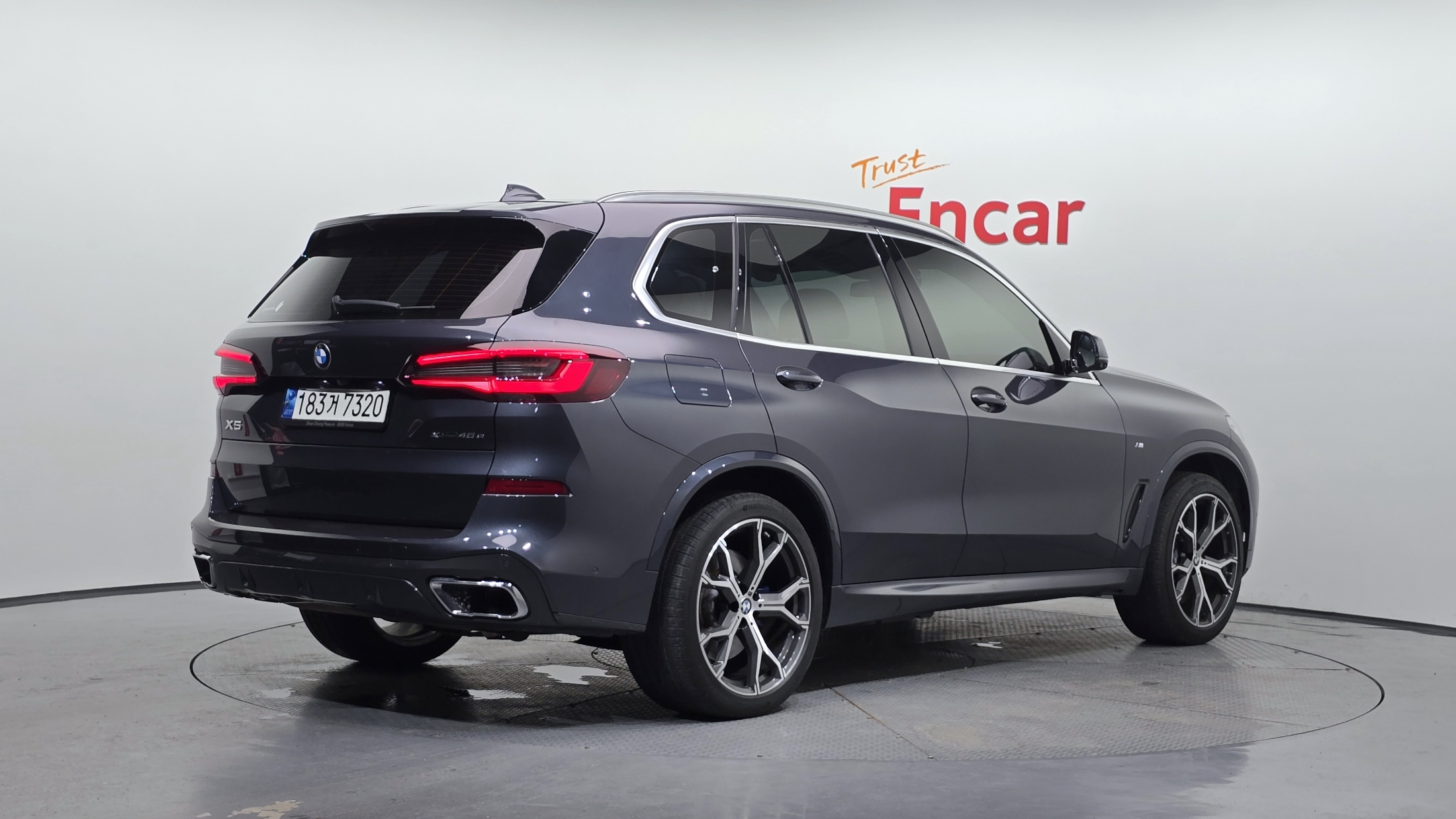 BMW X5 photo 2