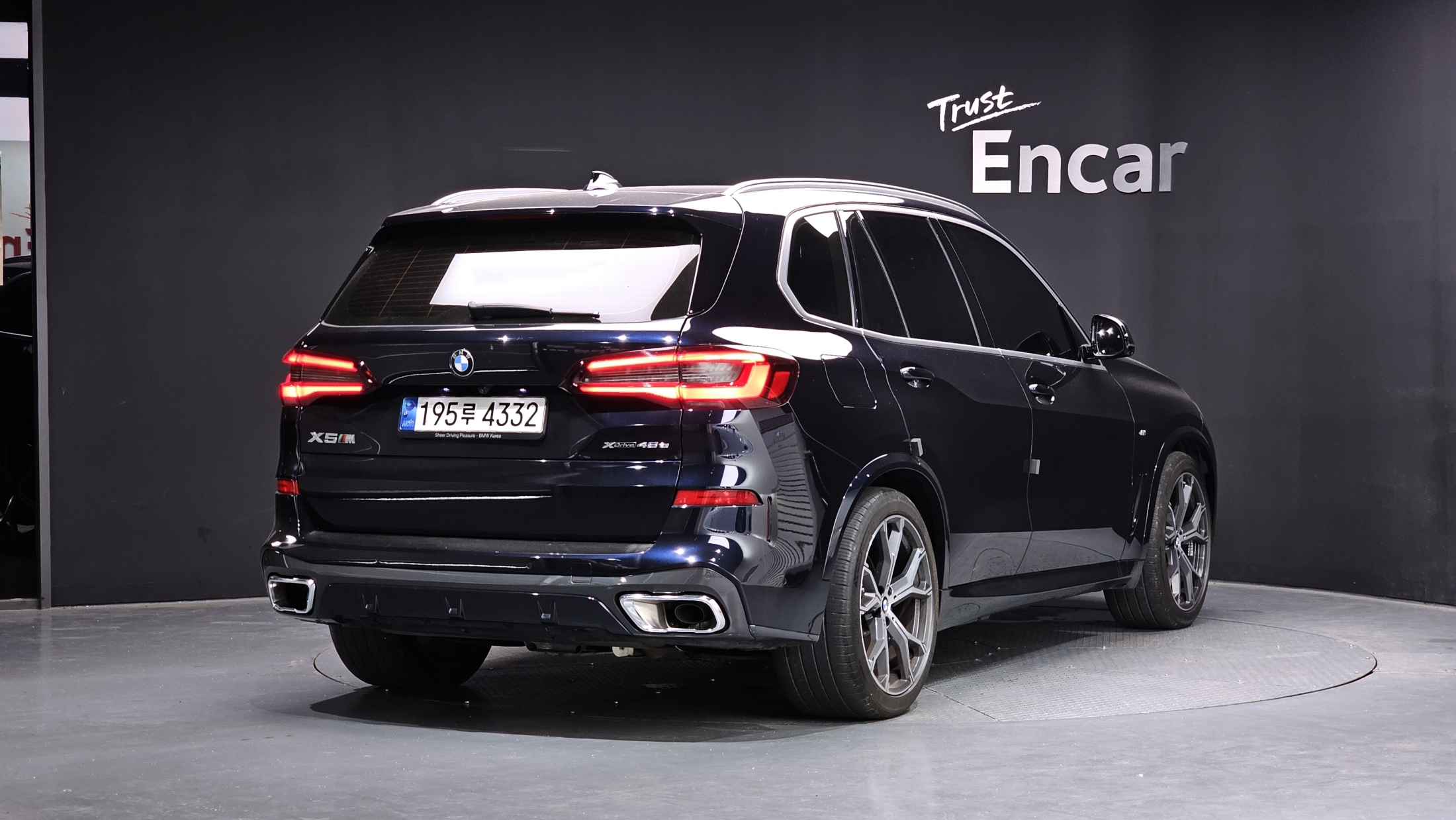 BMW X5 photo 2