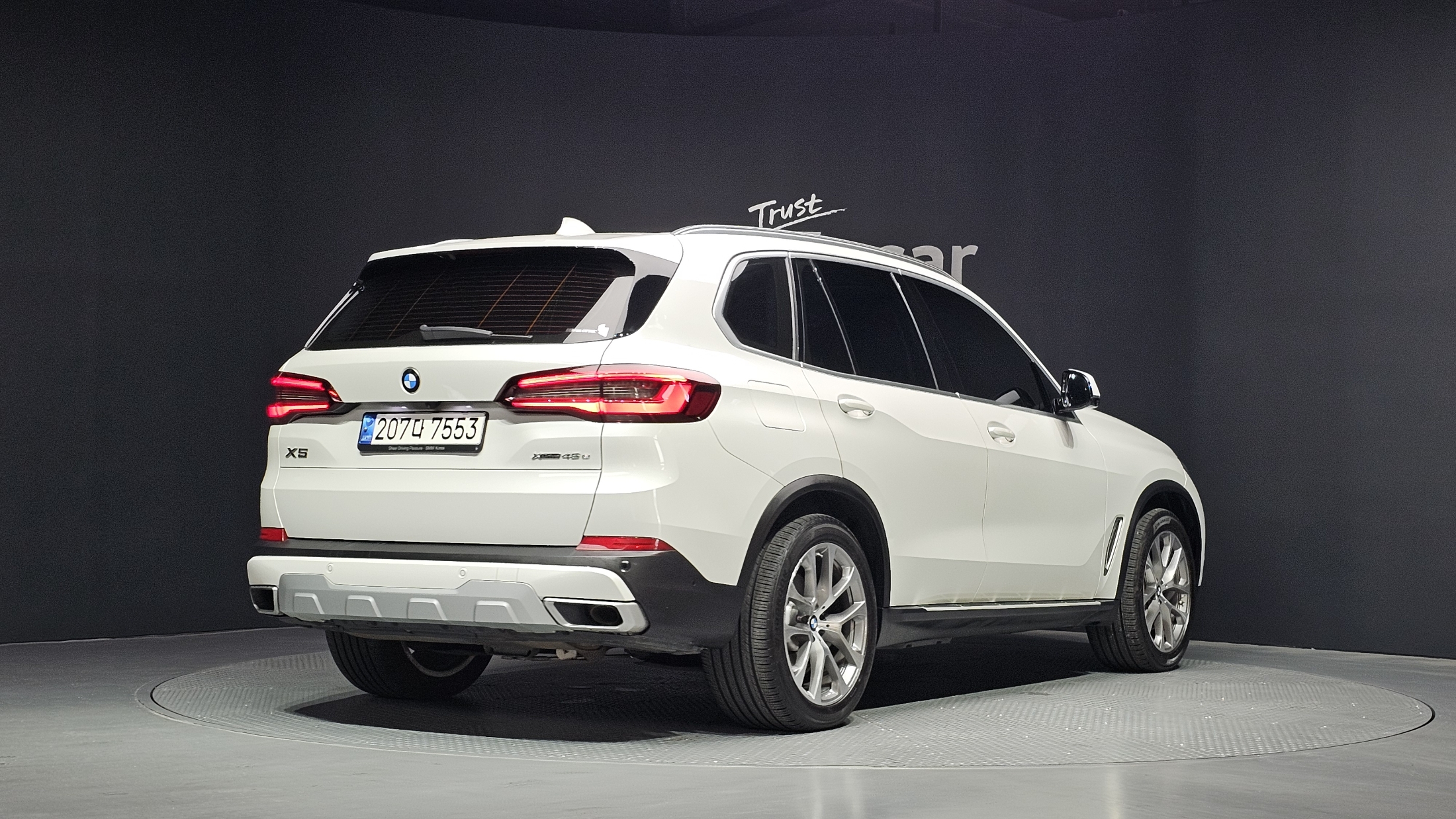 BMW X5 photo 2