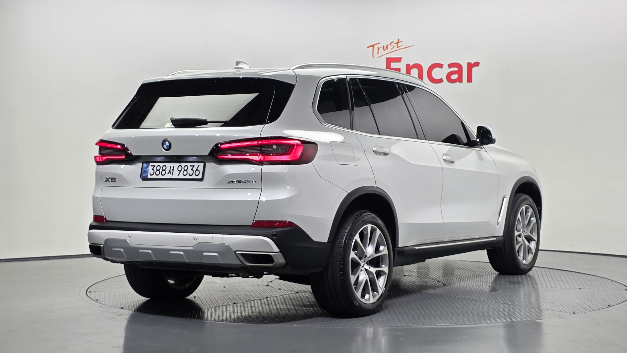 BMW X5 photo 2